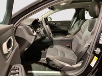 2025 Volvo V60 B5 CROSS COUNTRY CORE TOIT PANO NAV 4RM-6