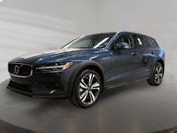 2025 Volvo V60 B5 CROSS COUNTRY PLUS CUIR TOIT PANO NAV 4RM-0