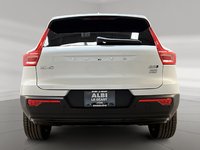 2024 Volvo XC40 B5 CORE NAV 4RM-4