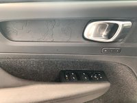 Volvo XC40 TWIN RECHARGE CORE NAV 4RM 2024-7