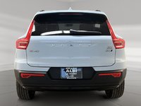 Volvo XC40 B5 PLUS CUIR TOIT PANO 4RM 2025-4