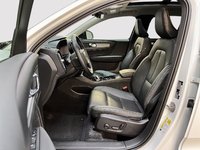 Volvo XC40 B5 PLUS CUIR TOIT PANO NAV 4RM 2025-6