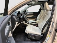 Volvo XC40 B5 ULTRA CUIR TOIT PANO NAV 4RM 2025-6