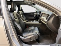 Volvo XC60 B6 INSCRIPTION CUIR TOIT NAV  4RM 2022-7