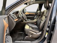 2022 Volvo XC90 T5 MOMMENTUM CUIR TOIT PANO NAV 4RM-6