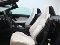 Jaguar F-TYPE R-Dynamic 2023-3