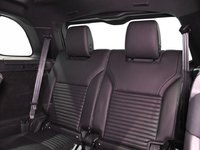 2023 Land Rover Discovery S-4