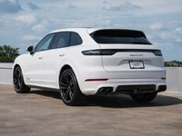 2023 Porsche Cayenne GTS-1