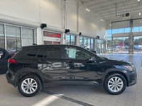 Toyota COROLLA CROSS LE 2023-4