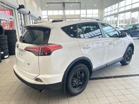 Toyota RAV4 LE 2016-4