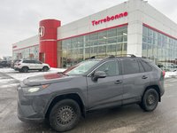 Toyota RAV4 LE 2019-0