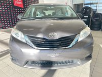 Toyota Sienna CE 2015-2
