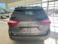 Toyota Sienna CE 2015-5