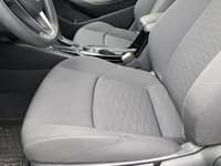 Toyota Corolla Hatchback SE 2022-7