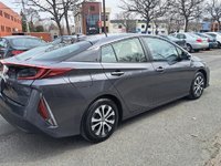 2022 Toyota PRIUS PRIME-3