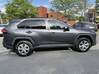 Toyota RAV4 LE AWD 2020-6