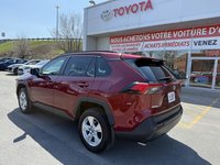 Toyota RAV4 XLE FWD 2021-2