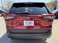 Toyota RAV4 XLE FWD 2021-3