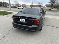 2025 Volvo S60 Plug-In Hybrid Ultra Dark Theme-6