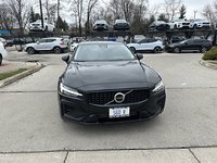 2025 Volvo S60 Plug-In Hybrid Ultra Dark Theme-4