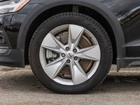 2025 Volvo V60 Cross Country Core-3