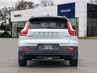 2022 Volvo XC40 R-Design-5