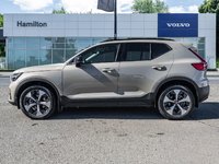 2025 Volvo XC40 Plus Dark Theme-2