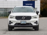 2026 Volvo XC40 Plus Dark Theme-1
