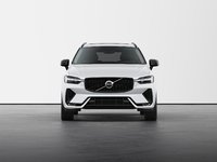 2025 Volvo XC60 Plus Dark Theme-2