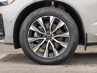 2025 Volvo XC60 Plus Dark Theme-3