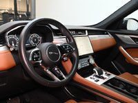 2025 Jaguar F-Pace P250 R-DYNAMIC S/ MASSAGE SEATS/MERIDIAN SURROUND-2