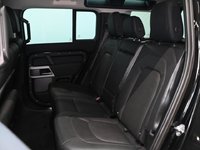 2023 Land Rover Defender SE-3