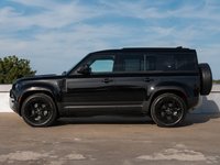 2023 Land Rover Defender SE-4