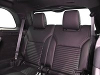 2023 Land Rover Discovery S-4