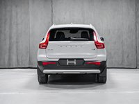 2022 Volvo XC40 T4 MOMENTUM-5