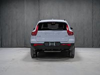 Volvo XC40 B5 ULTIMATE DARK 2024-5