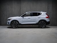 Volvo XC40 B5 ULTIMATE DARK 2024-3