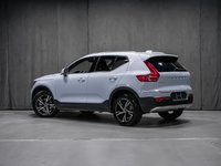 2025 Volvo XC40 B5 CORE BRIGHT CLIMATE-4
