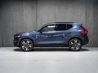 Volvo XC40 Plus (Dark Theme) 2026-1