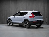 Volvo XC40 Plus (Dark Theme) 2026-4