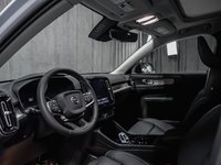 Volvo XC40 Plus (Dark Theme) 2026-6