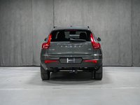 Volvo XC40 Plus (Dark Theme) 2026-5