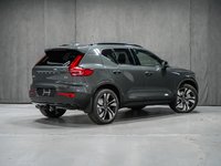 Volvo XC40 Plus (Dark Theme) 2026-3