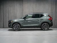 Volvo XC40 Plus (Dark Theme) 2026-2