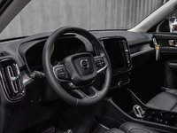 Volvo XC40 Plus (Dark Theme) 2026-7