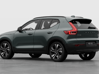 Volvo XC40 Plus (Dark Theme) 2026-1