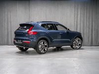 Volvo XC40 Plus (Dark Theme) 2026-4