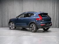 Volvo XC40 Plus (Dark Theme) 2026-2