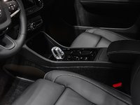 2026 Volvo XC40 Plus (Dark Theme)-7