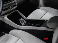 Volvo XC40 Plus (Dark Theme) 2026-5